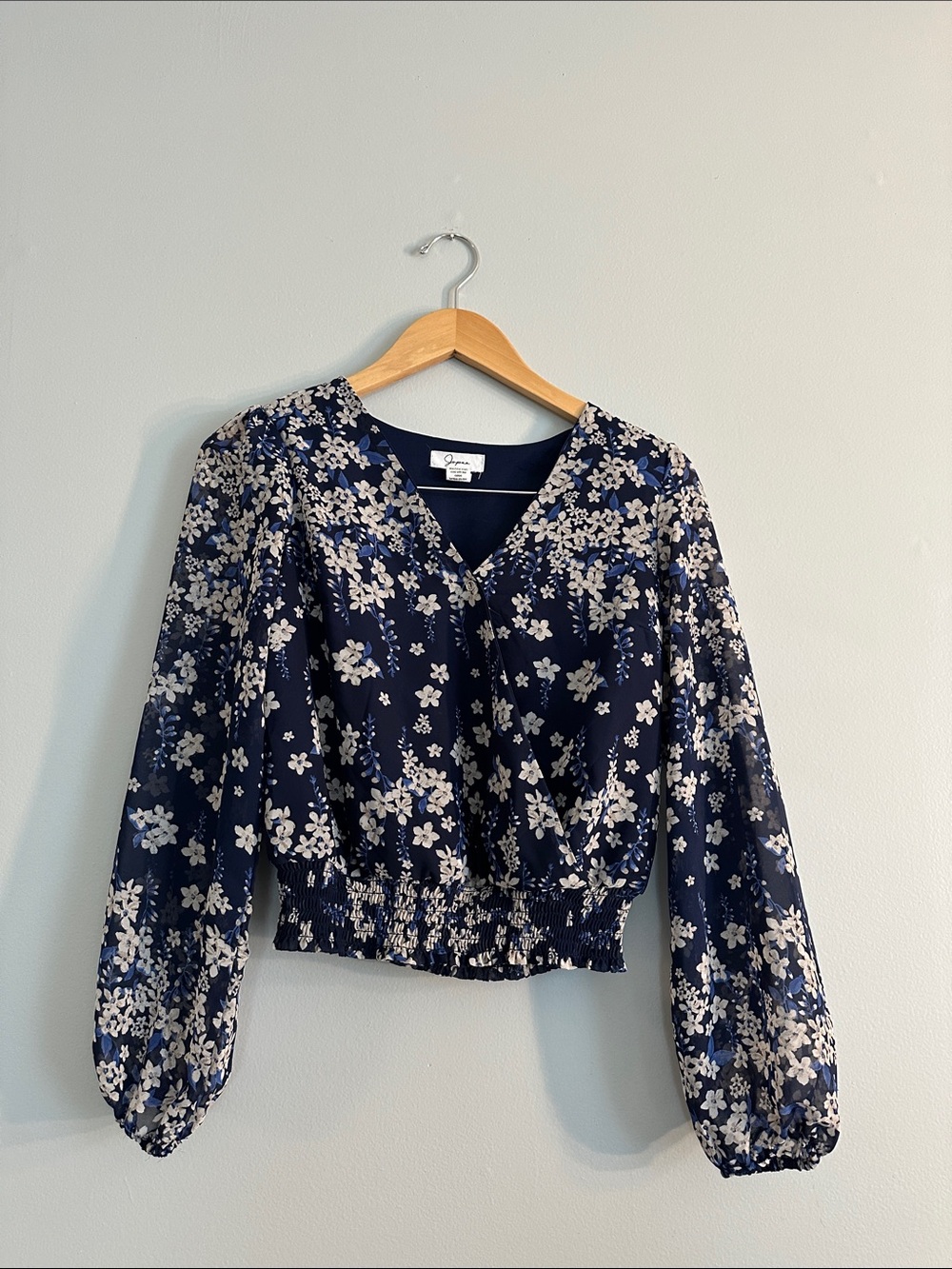 Japna Navy Floral V-Neck Smocked Waist Blouse size XS